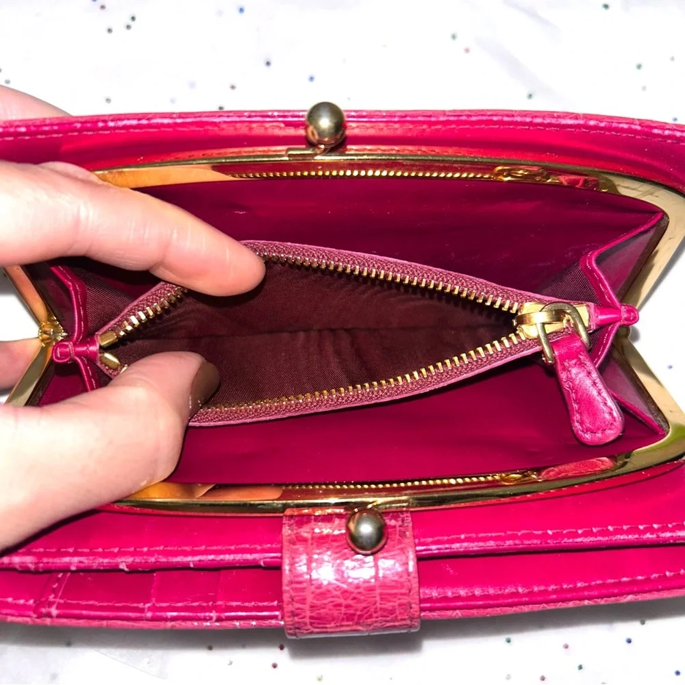 Miu Miu Pink Croc-Embossed Wallet - Picture 14 of 15